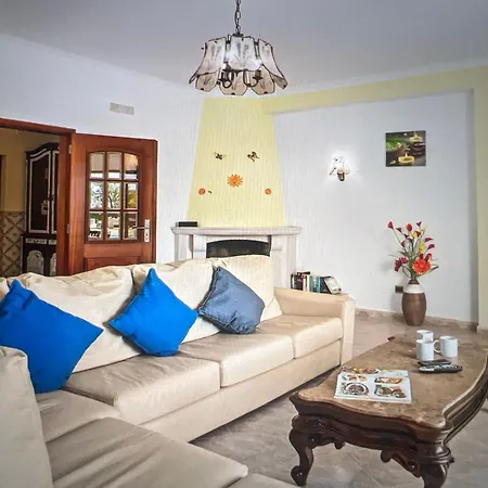 Spacious Maison A14q